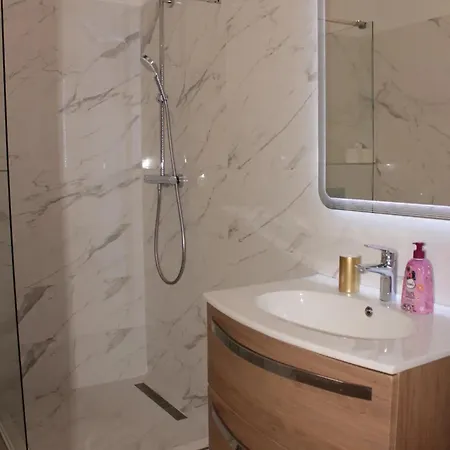 Elisabeth Blue With Parking *