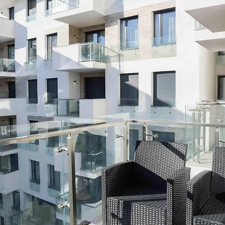 Elisabeth Blue With Parking Apartamento *